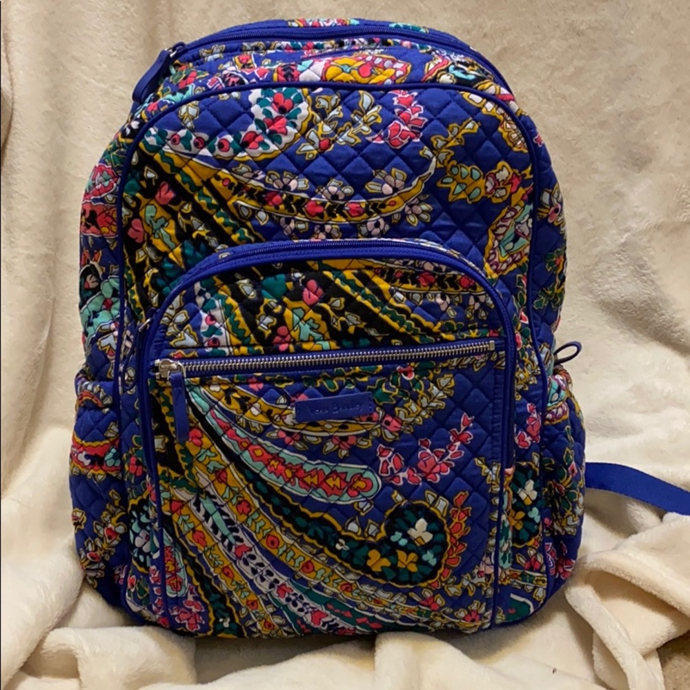 LIKE NEW Vera Bradley backpack